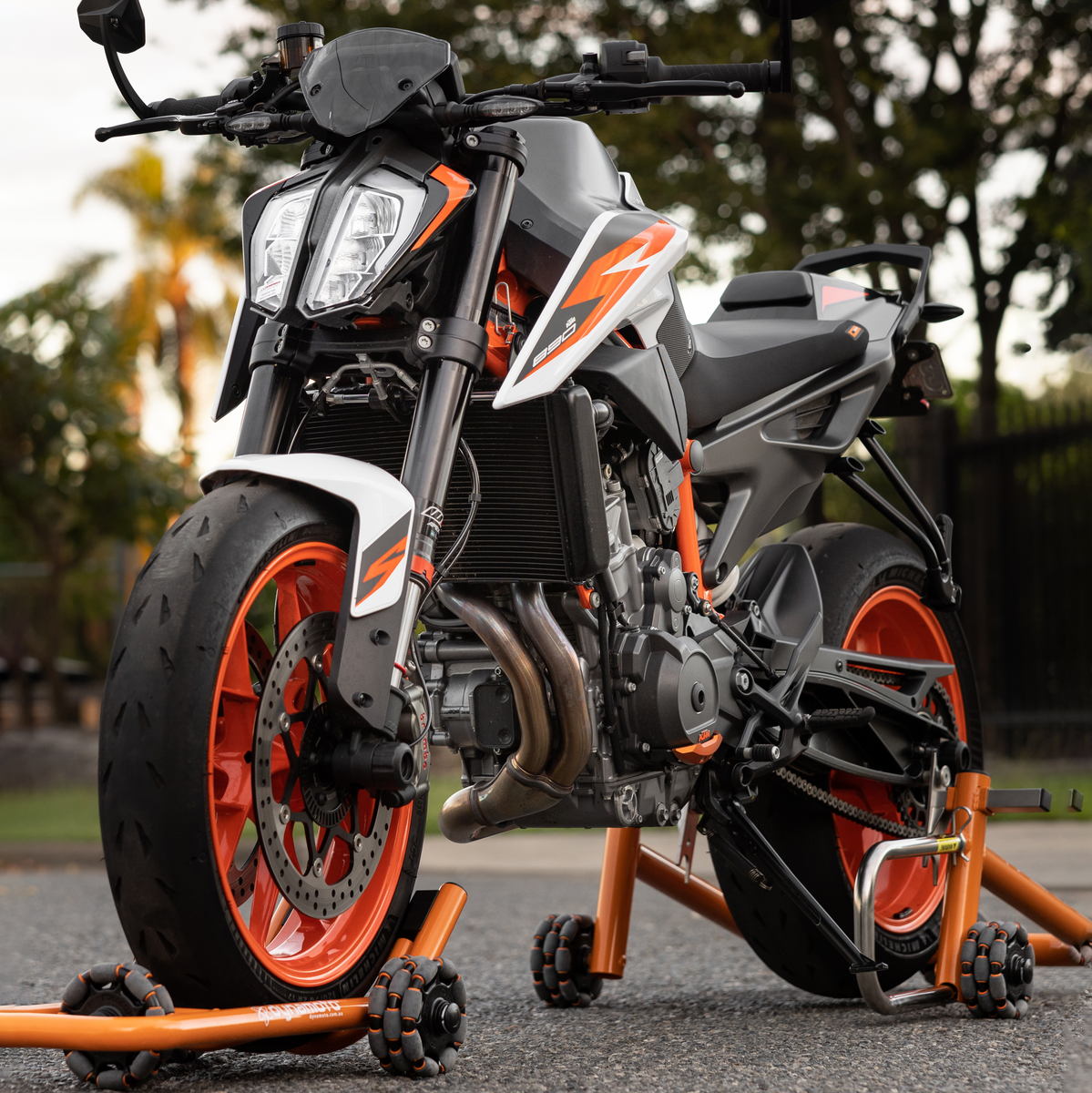 Béquille de stand moto ARRIERE - BikeTek séries 3 - Tech2Roo